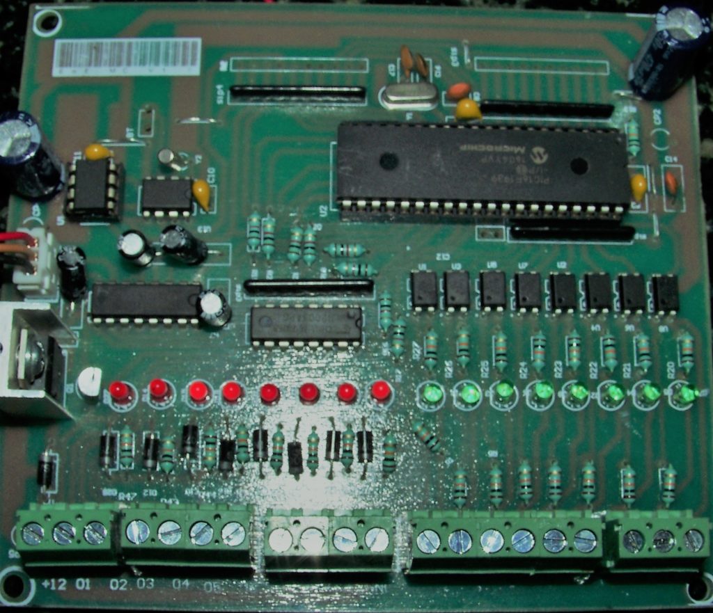 8 input 8 output PLC for special purpose machines. It is a low cost RS232 based communication ready card .